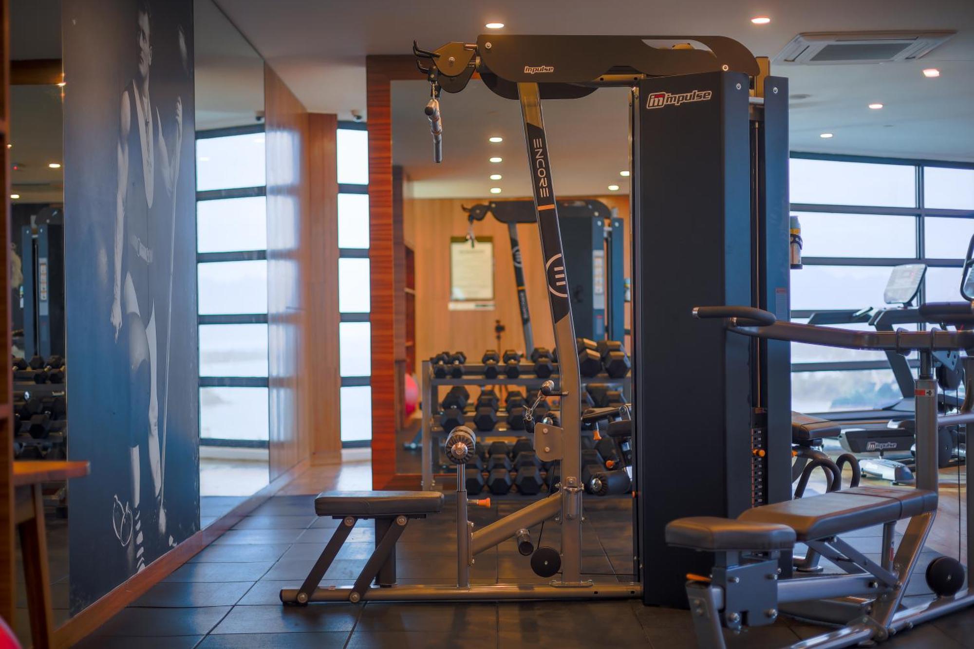 The Riyaz Lavanya Langkawi Пантай-Сенанг Экстерьер фото A functional trainer