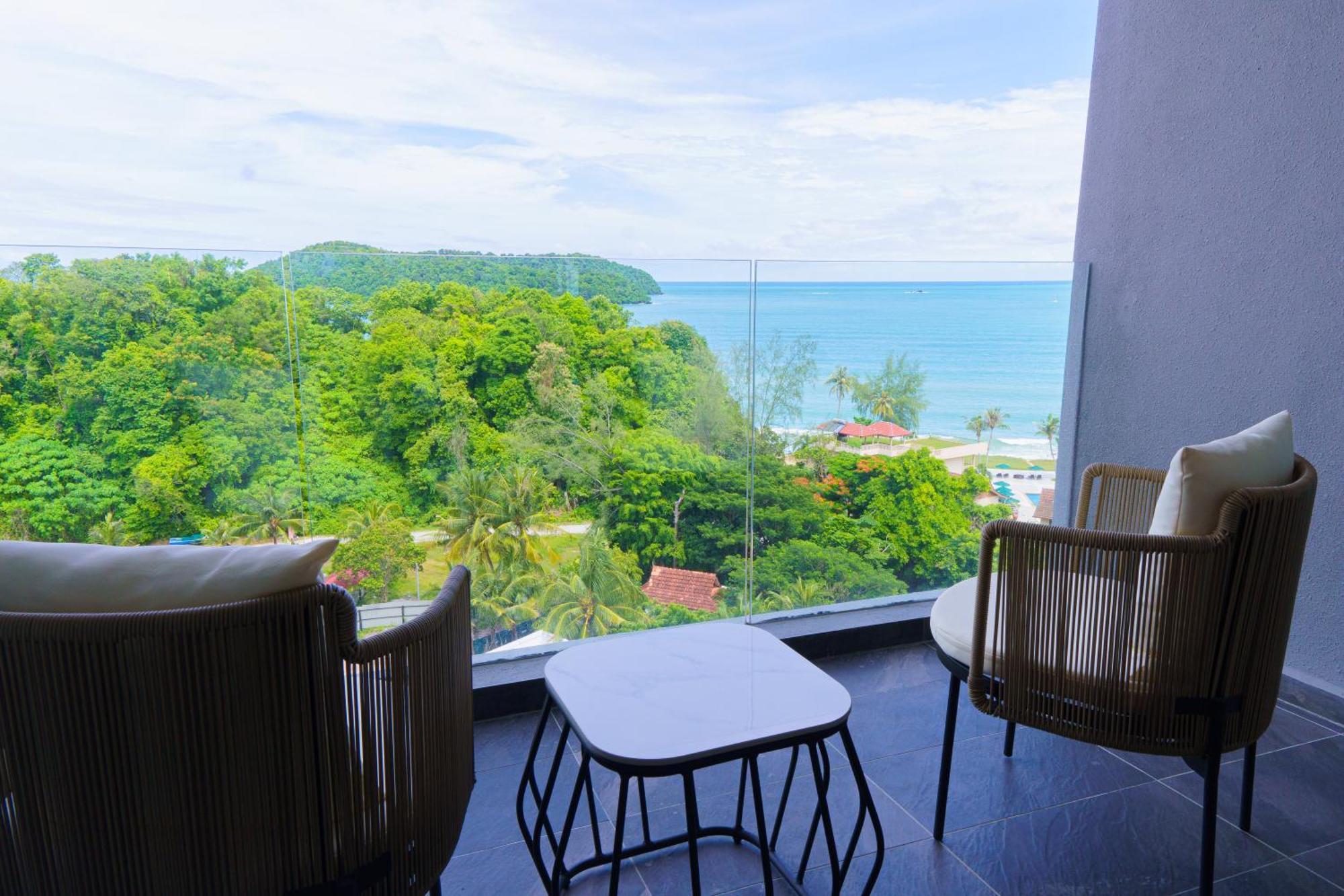 The Riyaz Lavanya Langkawi Пантай-Сенанг Экстерьер фото View from the balcony of a hotel room